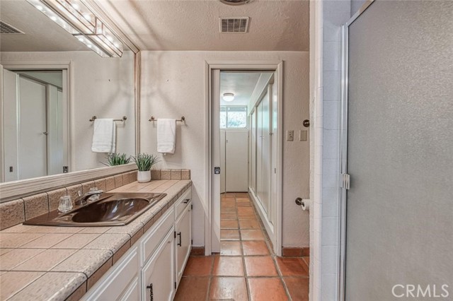 6641 N Van Ness Boulevard, Fresno CA: https://media.crmls.org/medias/782e8c2a-17e4-470b-a022-1f24939732e7.jpg