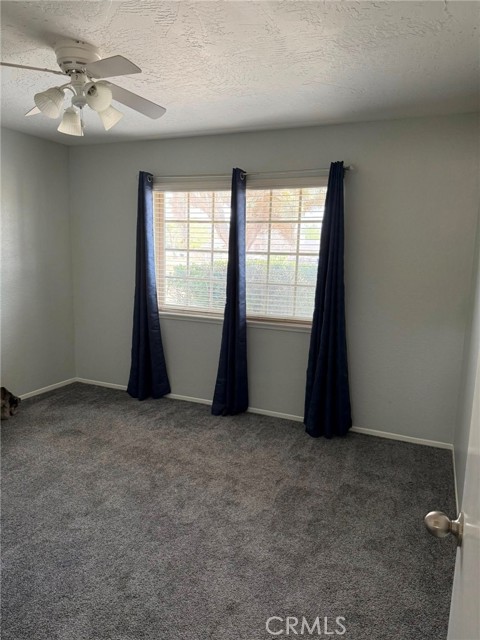 Detail Gallery Image 16 of 21 For 14040 Hopi Rd, Apple Valley,  CA 92307 - 3 Beds | 2 Baths