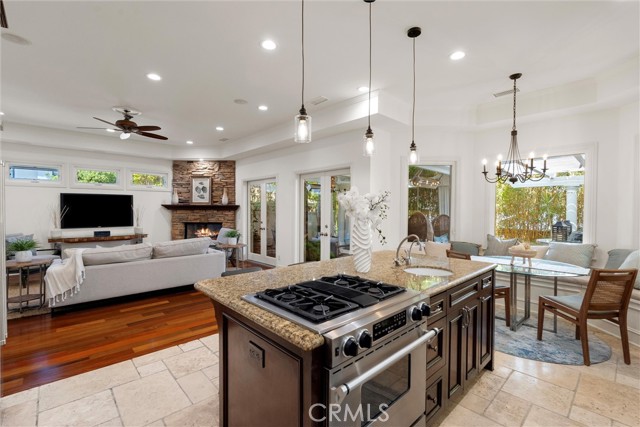 2000 Walnut Avenue, Manhattan Beach CA: https://media.crmls.org/medias/782fc1f0-b3d1-4e25-b39d-605bfad95b41.jpg