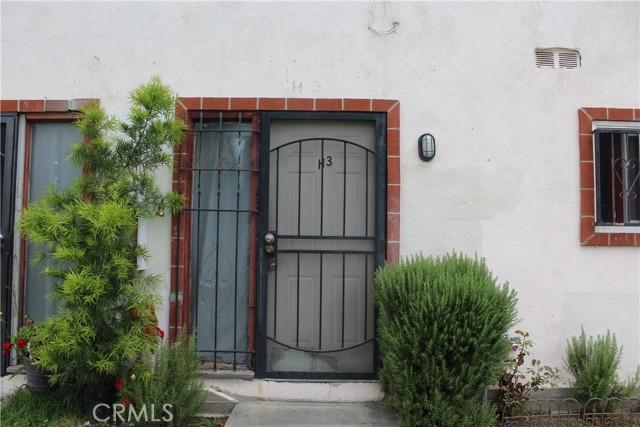 Detail Gallery Image 2 of 20 For 1001 E Camile St #H3,  Santa Ana,  CA 92701 - 2 Beds | 1/1 Baths