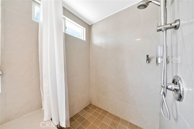 25735 Williamsburg Court, Lake Forest CA: https://media.crmls.org/medias/78310c29-8e41-43e0-876a-422b86b6140c.jpg