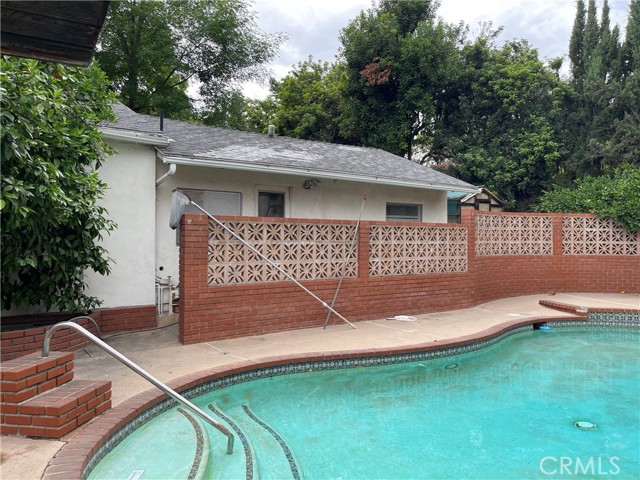643 W Alegria Avenue, Sierra Madre CA: https://media.crmls.org/medias/7831a317-d992-4d66-9f2f-b5ba6073146e.jpg