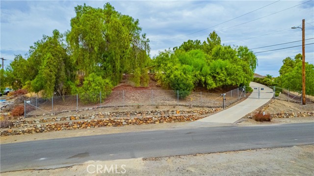 Detail Gallery Image 2 of 56 For 28301 Hampshire Dr, Menifee,  CA 92587 - 3 Beds | 1 Baths