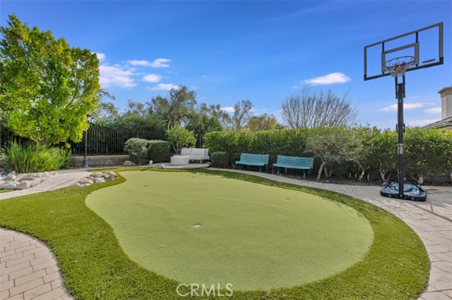 Detail Gallery Image 40 of 50 For 12826 via Donatello, Porter Ranch,  CA 91326 - 4 Beds | 4/1 Baths