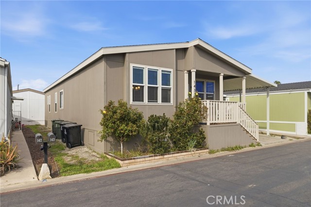 Detail Gallery Image 4 of 35 For 2300 S Lewis St #143,  Anaheim,  CA 92802 - 4 Beds | 2 Baths