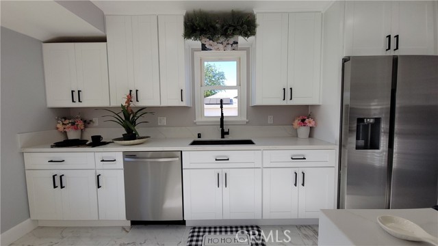 38320 Rosemarie Street, Palmdale CA: https://media.crmls.org/medias/7833b563-509c-4f8c-a296-777a66c72ace.jpg
