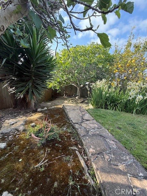 557 Via Almar, Palos Verdes Estates CA: https://media.crmls.org/medias/7834ccb7-cbd2-4ef7-977e-241fb0a4ad34.jpg