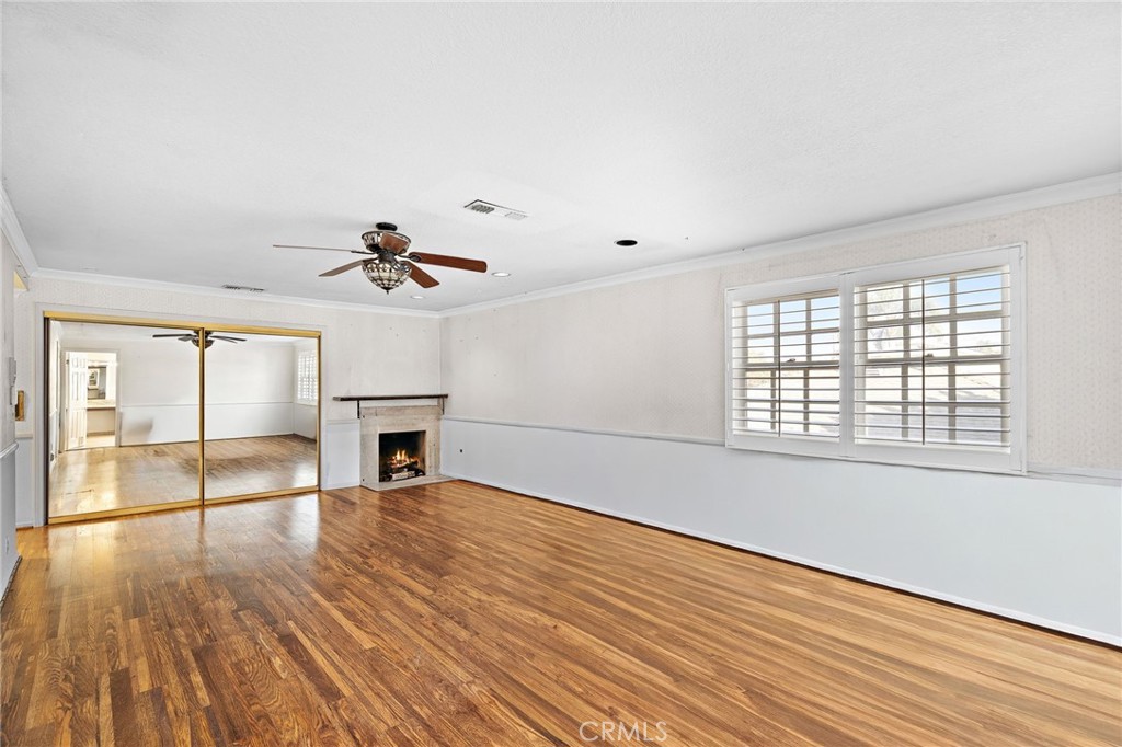 MLS #OC25258635 image #33