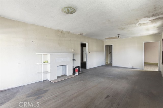 Detail Gallery Image 4 of 16 For 2064 Myrtle, Long Beach,  CA 90806 - 2 Beds | 1 Baths