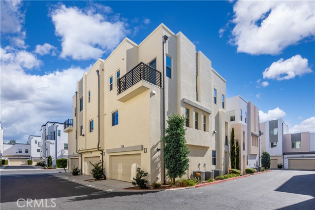 Front Image Thumbnail for CROC26029906