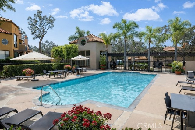 Detail Gallery Image 27 of 27 For 909 Muirfield, Newport Beach,  CA 92660 - 2 Beds | 2/1 Baths