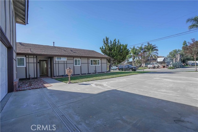 Detail Gallery Image 2 of 43 For 4662 Santa Fe, Yorba Linda,  CA 92886 - 4 Beds | 2/1 Baths