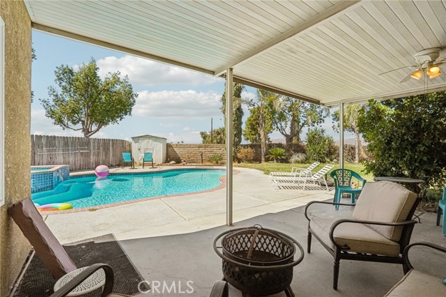 Detail Gallery Image 18 of 21 For 808 Daybreak Ct, San Jacinto,  CA 92582 - 4 Beds | 3 Baths