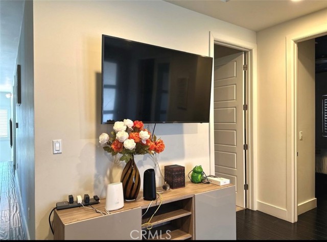 Detail Gallery Image 32 of 73 For 646 S Courson Dr, Anaheim,  CA 92804 - 6 Beds | 5 Baths