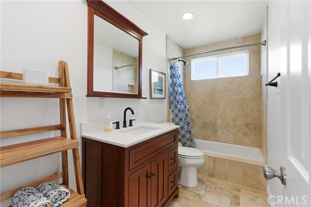 Detail Gallery Image 27 of 39 For 17441 Jefferson Ln, Huntington Beach,  CA 92647 - 3 Beds | 2 Baths
