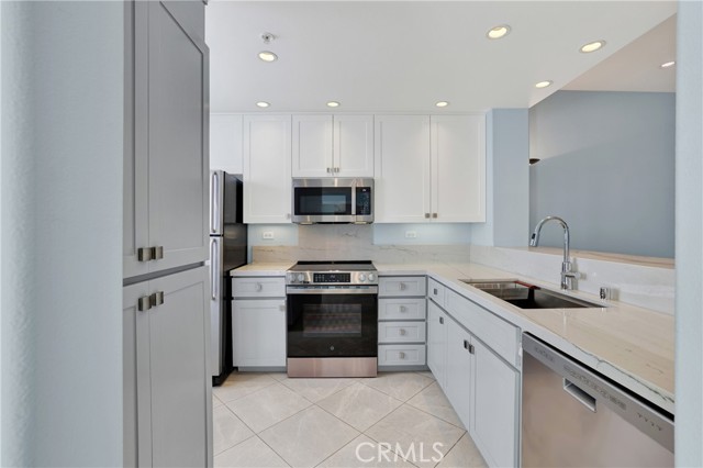 Detail Gallery Image 10 of 38 For 2253 Martin #410, Irvine,  CA 92612 - 1 Beds | 1 Baths