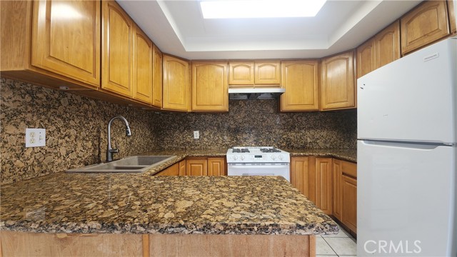 Detail Gallery Image 8 of 23 For 1700 Lynne #4,  Santa Maria,  CA 93454 - 3 Beds | 2/1 Baths