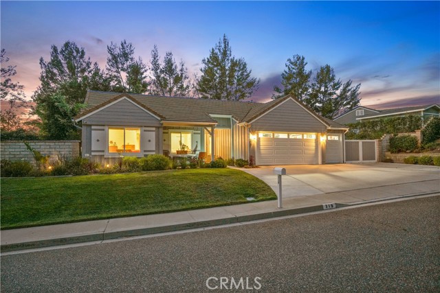319 Cheerful Court, Simi Valley CA: https://media.crmls.org/medias/783d6c8c-ea26-4d8f-828d-ef24116d5eff.jpg