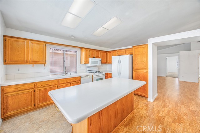 10650 Bel Air Drive, Cherry Valley CA: https://media.crmls.org/medias/783da5b1-f8a4-4150-8e23-1907a151eba2.jpg