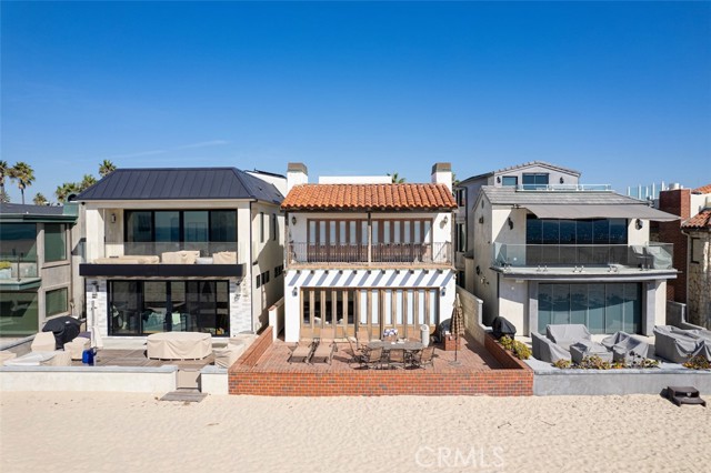 Detail Gallery Image 36 of 40 For 6804 W Oceanfront, Newport Beach,  CA 92663 - 4 Beds | 4/1 Baths