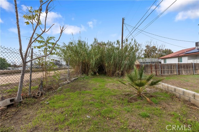 Detail Gallery Image 42 of 55 For 209 Decatur St, Bakersfield,  CA 93308 - 2 Beds | 1 Baths