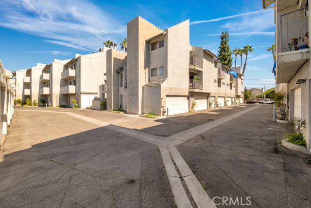 20155 Keswick Street, Winnetka CA: https://media.crmls.org/medias/783fcf08-066e-40fd-a1f9-36336e5e1a53.jpg