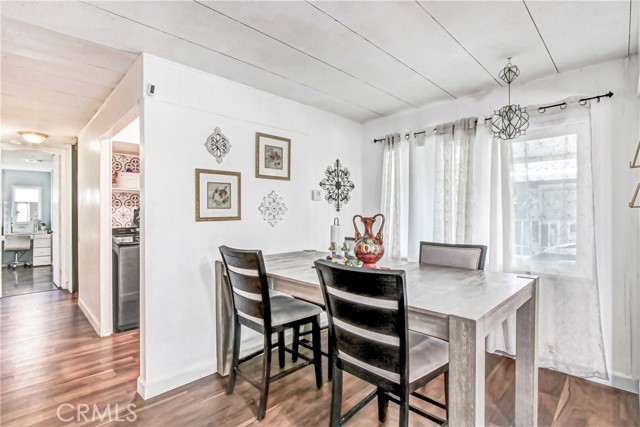 Detail Gallery Image 7 of 17 For 2851 S La Cadena Dr #22,  Colton,  CA 92324 - 3 Beds | 2 Baths