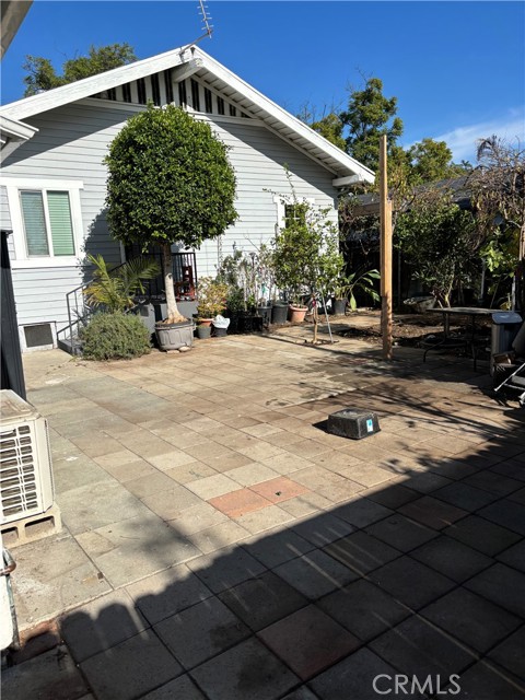 Detail Gallery Image 15 of 18 For 270 272 Del Monte, Pasadena,  CA 91103 - 4 Beds | 3 Baths