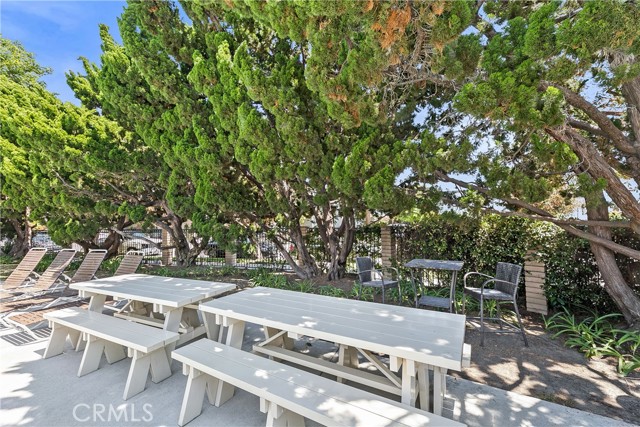 Detail Gallery Image 30 of 30 For 4745 La Villa Marina #J,  Marina Del Rey,  CA 90292 - 2 Beds | 2/1 Baths