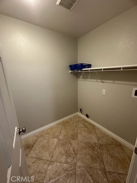 Detail Gallery Image 16 of 25 For 23393 Cheyenne Canyon Dr, Canyon Lake,  CA 92587 - 3 Beds | 2 Baths