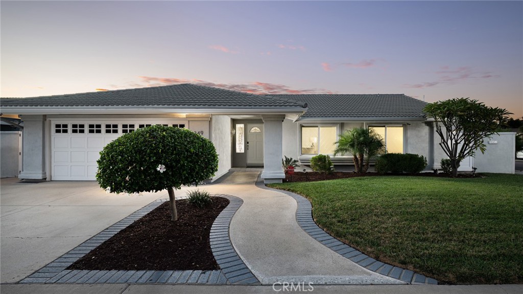 349 E Meadowbrook Ave.