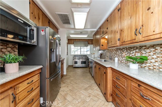 Detail Gallery Image 21 of 42 For 8420 E Hermosa Dr, San Gabriel,  CA 91775 - 3 Beds | 2 Baths