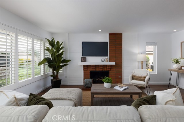 6230 E Bryce Avenue, Orange CA: https://media.crmls.org/medias/78441abd-f5dd-48a2-9bcf-967d9ee4a100.jpg