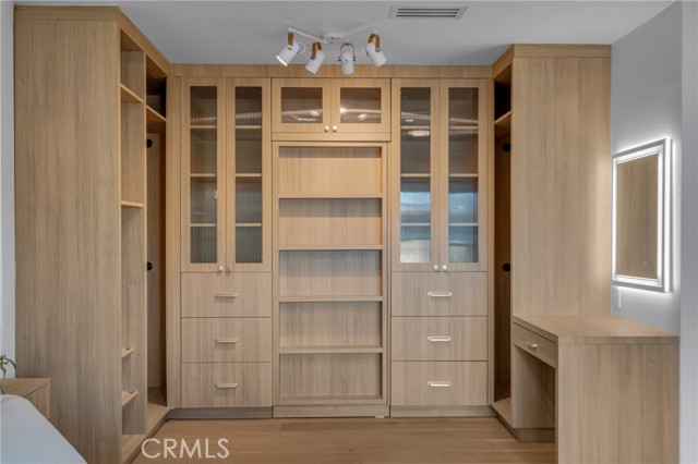 6129 W 83rd Place, Los Angeles CA: https://media.crmls.org/medias/78446068-6a59-4c05-8ba1-0d110a74b881.jpg
