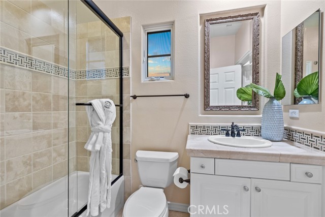 Detail Gallery Image 32 of 39 For 33 Tall Hedge, Irvine,  CA 92603 - 3 Beds | 3/1 Baths