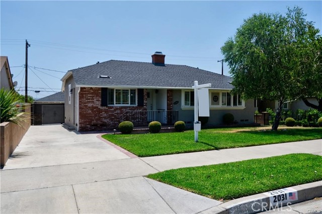 2031 Jolley Drive, Burbank CA: https://media.crmls.org/medias/7844b454-78a1-43e8-80a2-c6122c7aaa8d.jpg