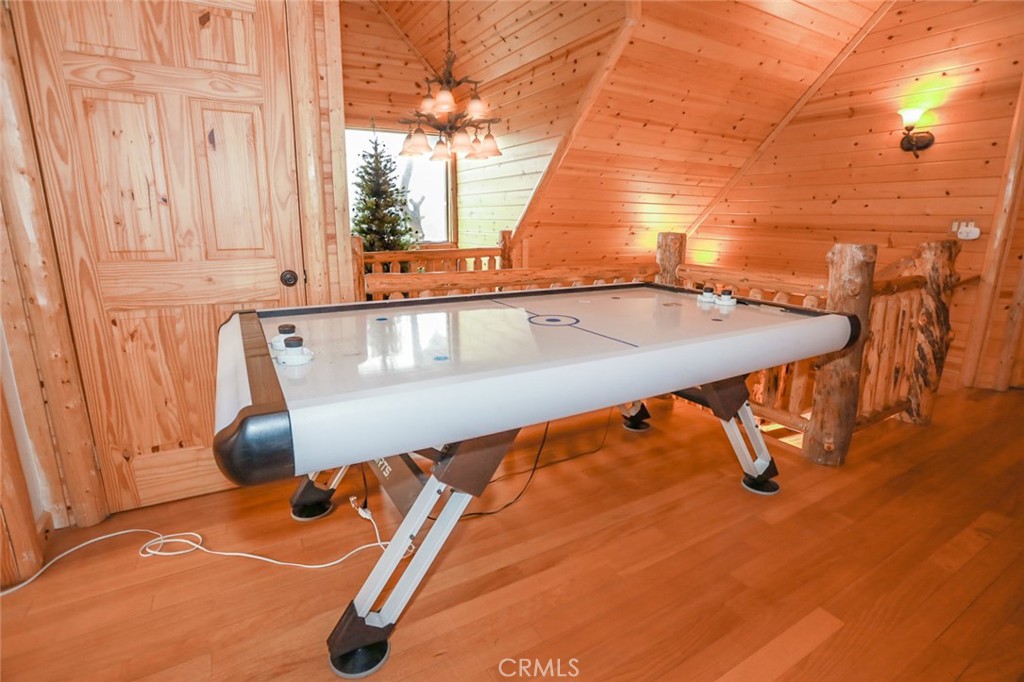 https://media.crmls.org/medias/7844e10f-b505-4277-bdf4-627d91ac14f2.jpg?preset=X-Large