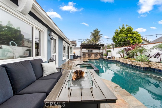 Detail Gallery Image 52 of 61 For 5522 Mossvale Cir, Huntington Beach,  CA 92649 - 4 Beds | 3 Baths