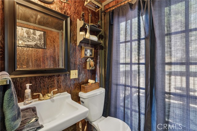 Detail Gallery Image 28 of 49 For 33846 Green Valley Lake, Green Valley Lake,  CA 92341 - 5 Beds | 2 Baths