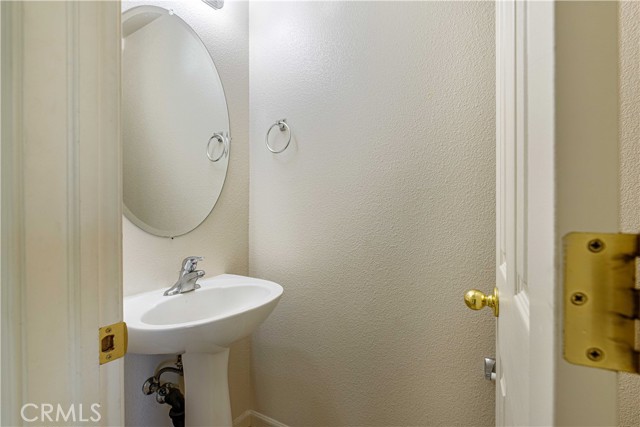 Detail Gallery Image 12 of 39 For 4359 Anderson Way, Merced,  CA 95348 - 3 Beds | 3/1 Baths