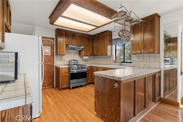 996 Eagle Road, Wrightwood CA: https://media.crmls.org/medias/7845dd29-139a-4b96-8683-77cdecd25a83.jpg