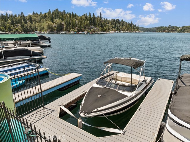 611 S611A – Dock 1/2 double, Lake Arrowhead, CA 92352
