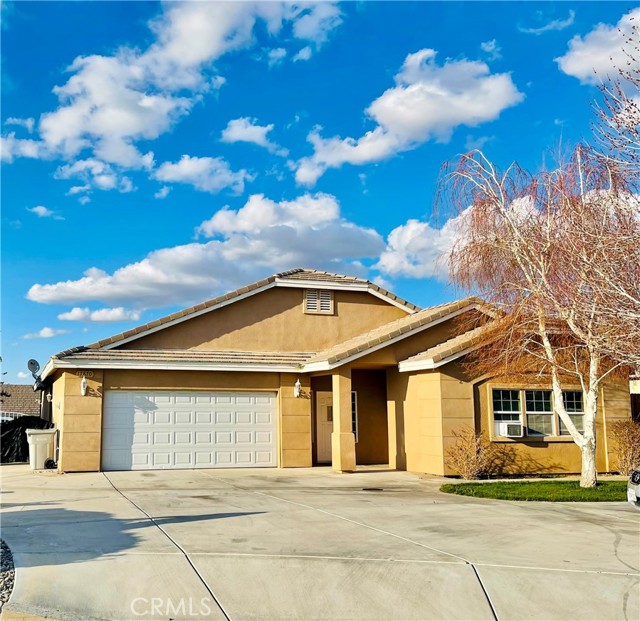Detail Gallery Image 1 of 1 For 17870 Cumberland Way, Victorville,  CA 92395 - 3 Beds | 2/1 Baths