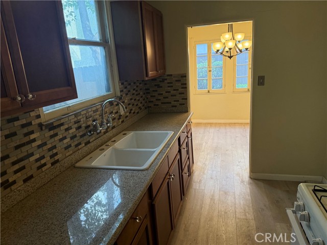 Detail Gallery Image 18 of 32 For 1437 Greenfield Ave, Los Angeles,  CA 90025 - – Beds | – Baths