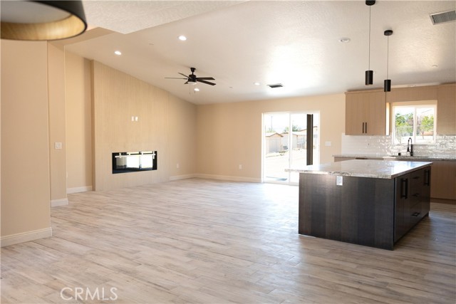 17963 Catalpa Street, Hesperia CA: https://media.crmls.org/medias/78472b15-6872-4199-8f99-9644ae9514ed.jpg