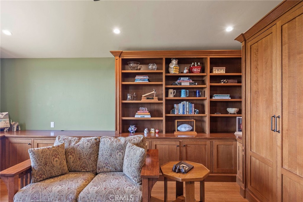 78475e67 8731 414b 8272 B13a66441a25