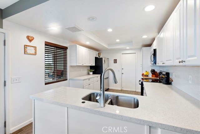 58676 Sunflower Drive, Yucca Valley CA: https://media.crmls.org/medias/784783bc-0c93-4525-b8f1-c3bd42e2fc17.jpg