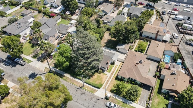 1206 N Keystone, Burbank CA: https://media.crmls.org/medias/784891f5-4efa-40c5-a4b5-9a153edbcf96.jpg