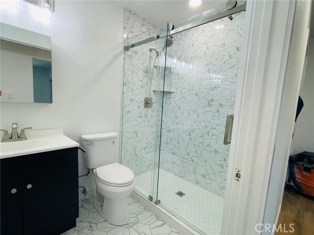 Detail Gallery Image 9 of 14 For 1332 W 20th St, Los Angeles,  CA 90007 - 3 Beds | 2 Baths