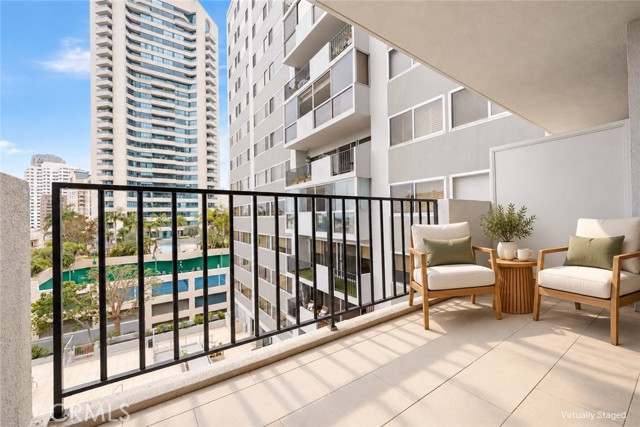 10450 Wilshire Boulevard, 5C photo 39